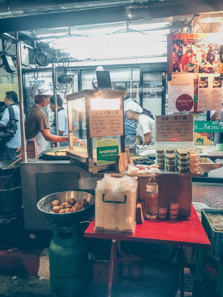 Yaowarat Road Bangkok Chinatown dessert Pa Tong Go Savoey foodstall